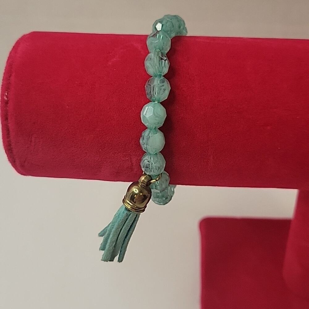 Lot of 6 Green and Blue Beaded Slip-on Southwestern Boho Bracelets - Picture 3 of 9